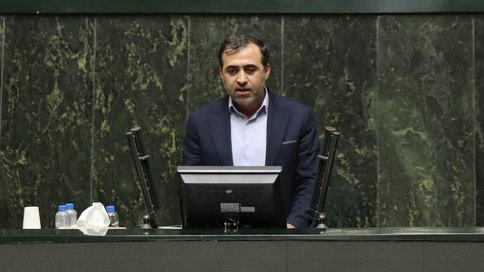 علت سکوت وزارت راه و سازمان راهداری به عنوان مسئول رسیدگی به مطالبات صنفی کامیونداران در شرایط کنونی چیست؟